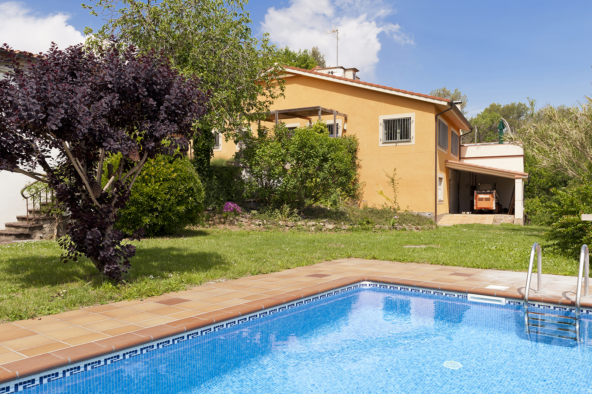 Finca rústica con 2 casas y 5 hectáreas de terreno en Pla de l’Estany