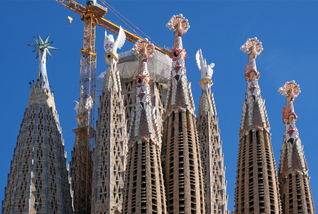 Sagrada Familia: el barrio que late más allá de la basílica de Gaudí