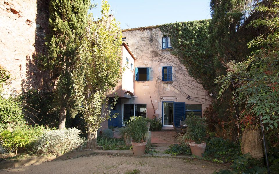 Large House With 4 Bedrooms With Garden In Pont Major Monapart Sale And Rental Of Beautiful Homes