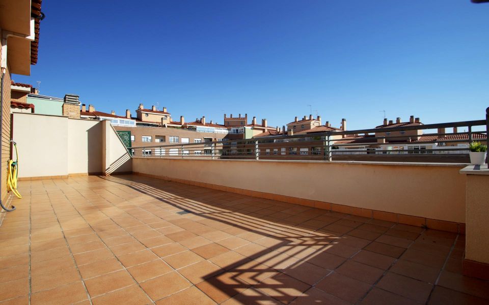 Ático de 3 dormitorios con piscina y espectaculares vistas en Llanos
