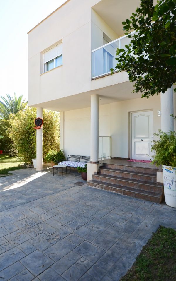 Una casa con jardín ideal | Monapart