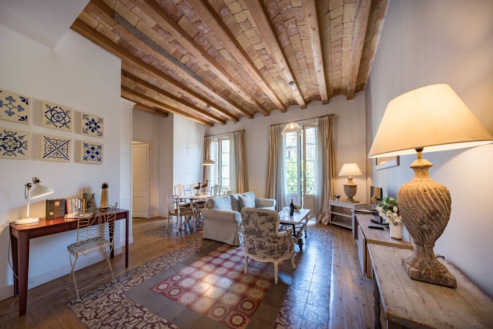 Precioso piso de tres habitaciones en el Eixample ...