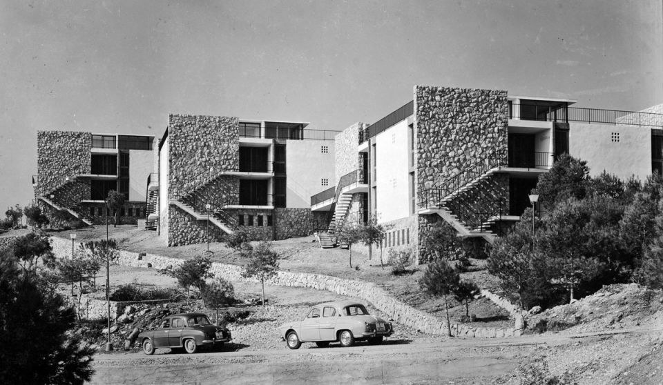 Apartamentos Reus, Cap Salou, Bonet Castellana arquitecto