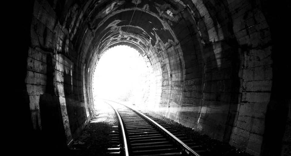 Ver la luz al final de túnel