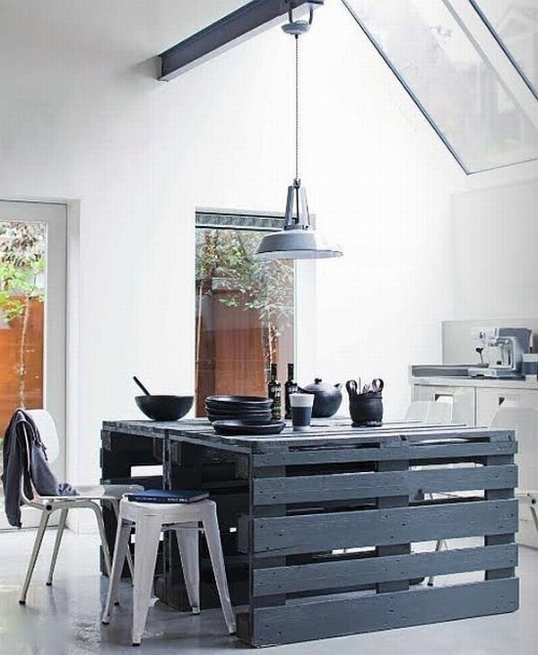 Mueble de cocina hecho con palés